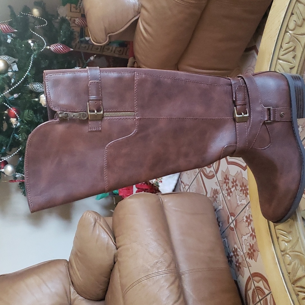 New Guess Boots Size 7